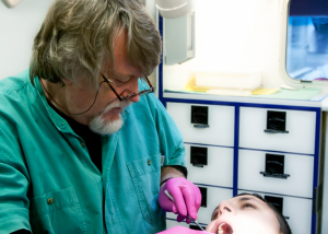 Behandlung im Zahnmobil